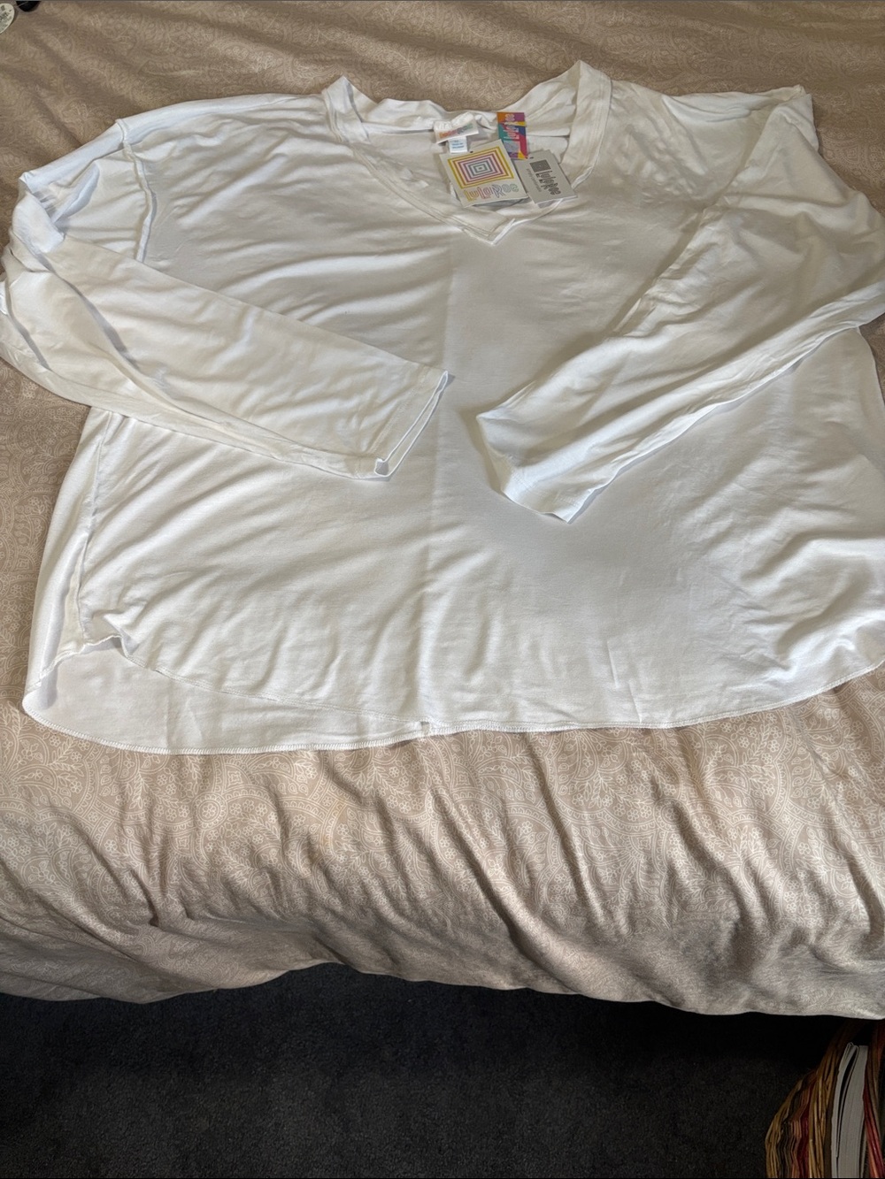 NWT LuLaRoe White V-Neck Tee
